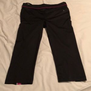 Danskin work out capris